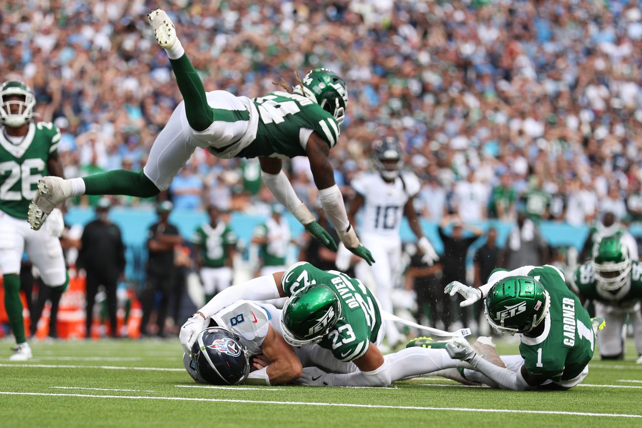 New York Jets v Tennessee Titans