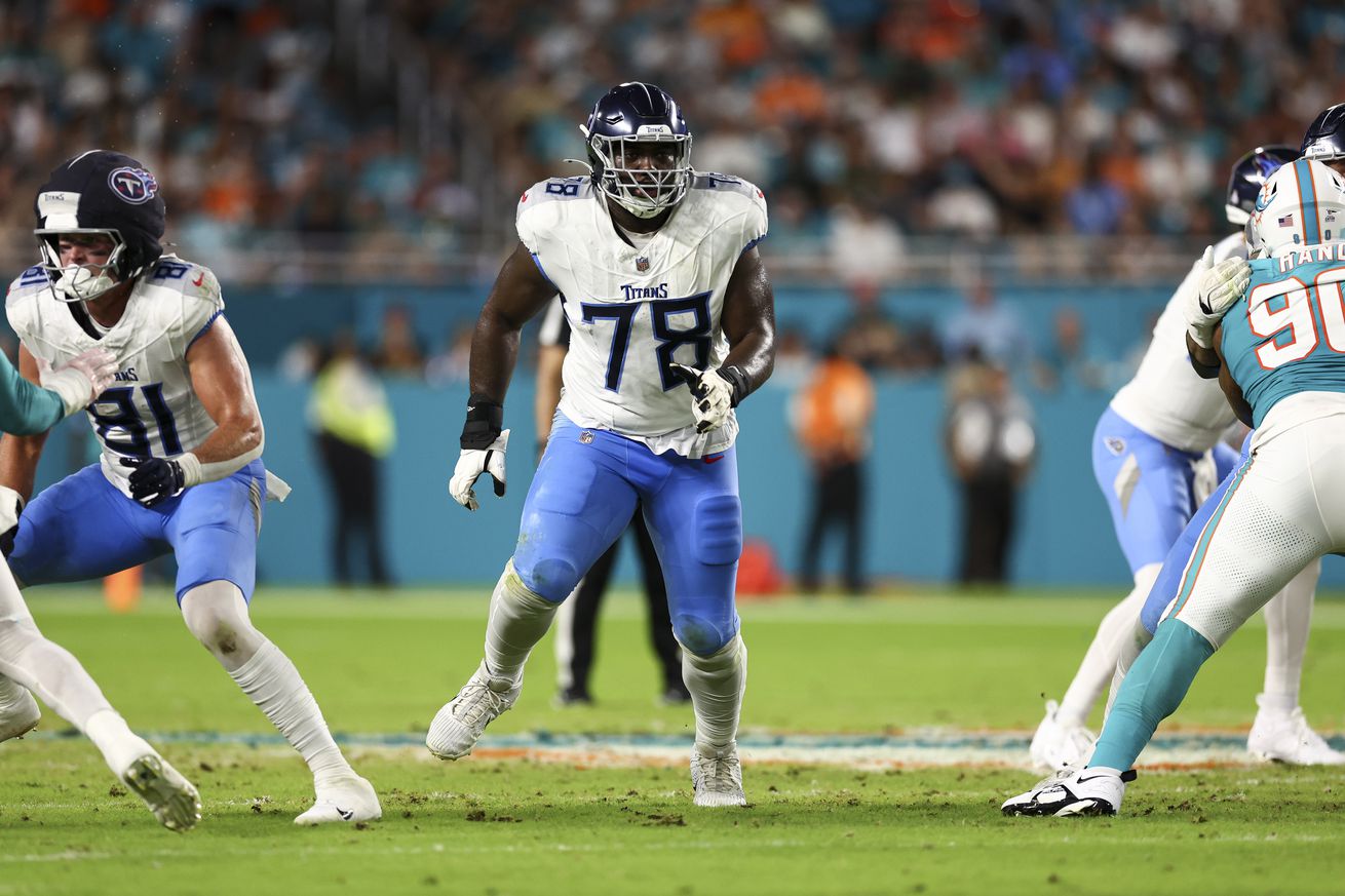 Tennessee Titans v Miami Dolphins