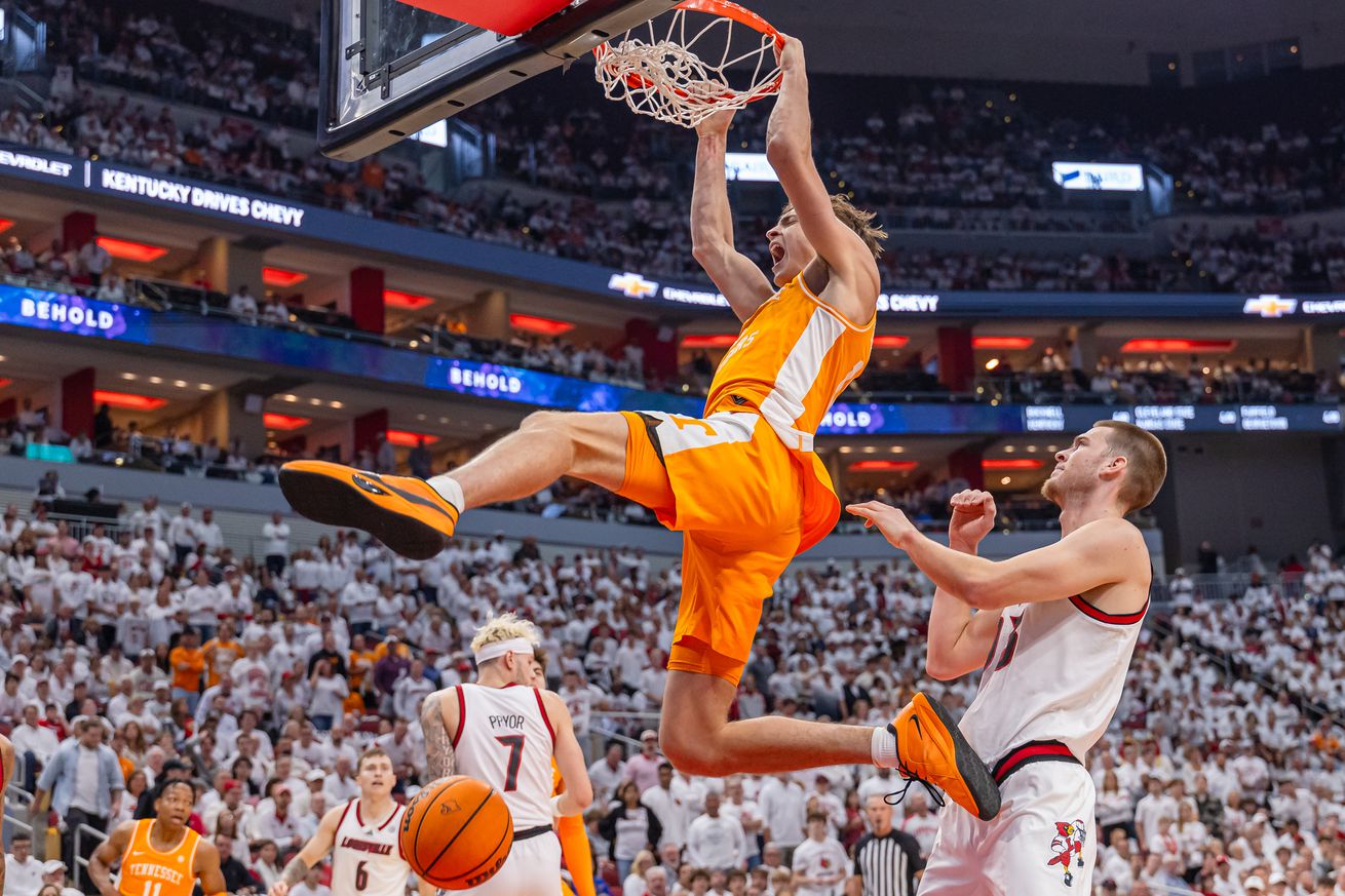 Tennessee v Louisville