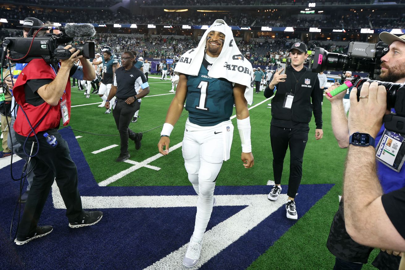 NFL: Philadelphia Eagles at Dallas Cowboys