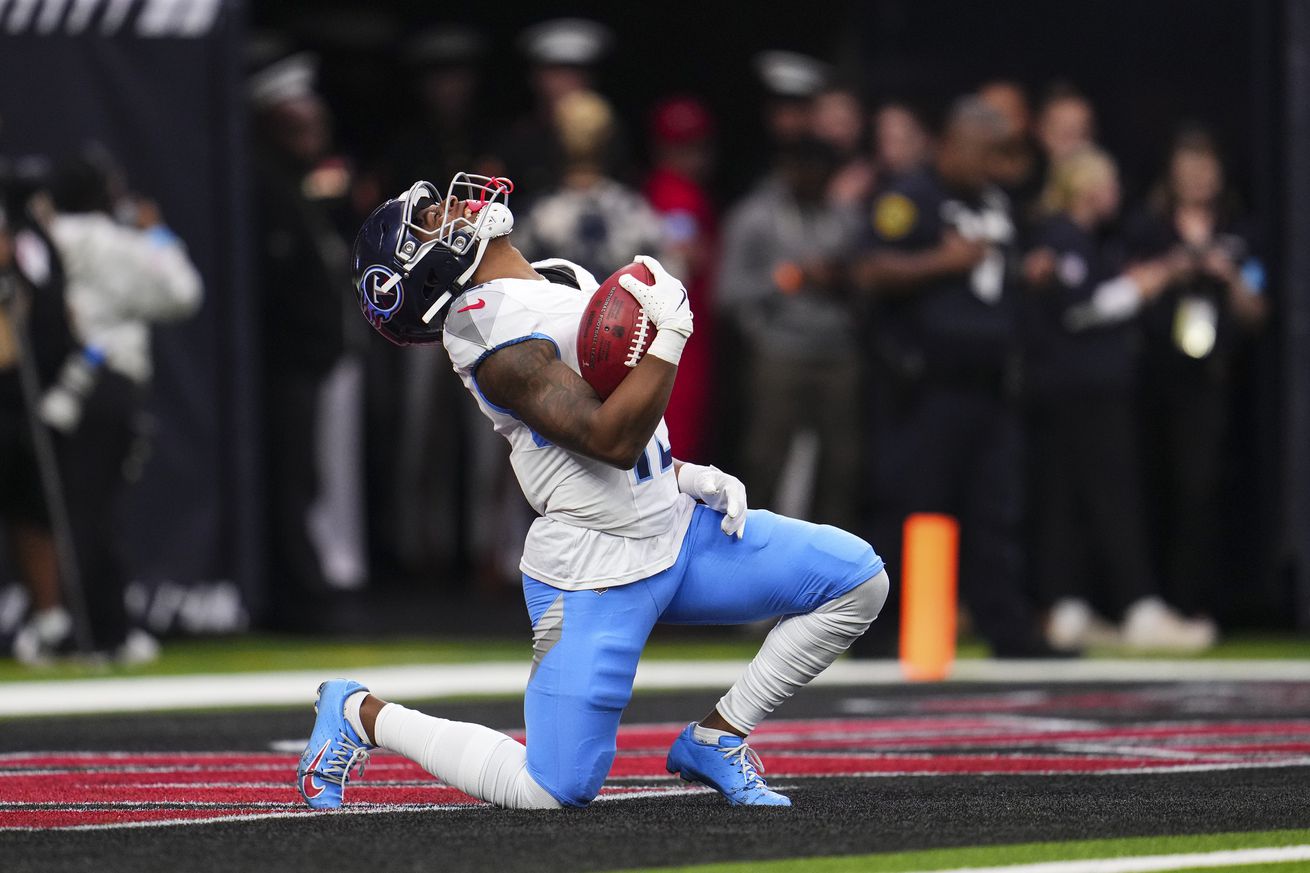 Tennessee Titans v Houston Texans