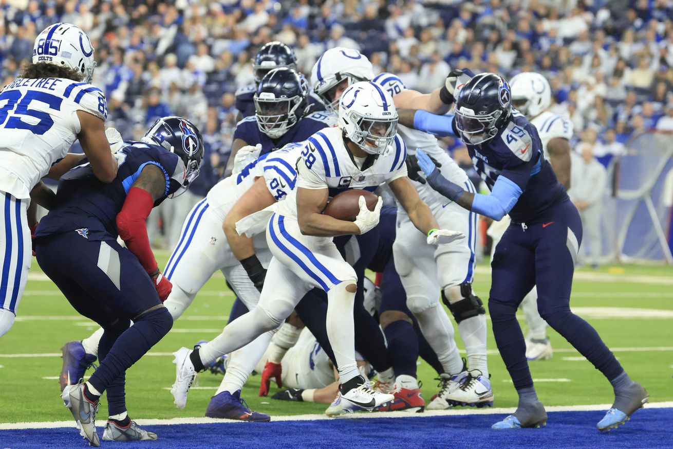 Tennessee Titans v Indianapolis Colts