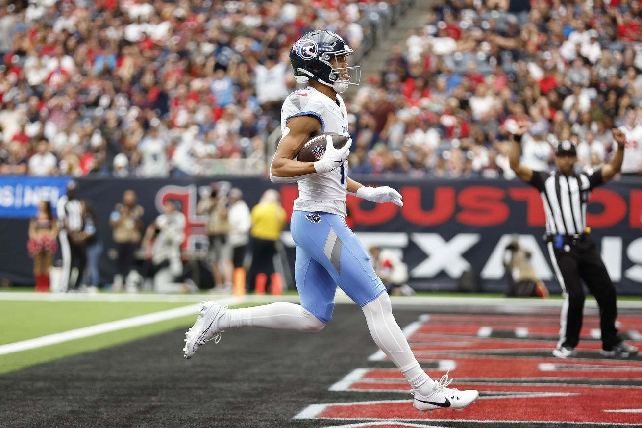 Tennessee Titans v Houston Texans